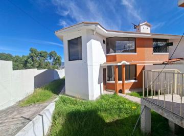 Casa de 3 habitaciones, Quito · Arriendo Casa 3 Dorm. con Sala de Estar y Patio | Urbanizacion Colibri II