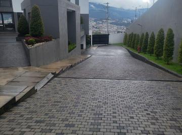 Casa de 3 habitaciones, Quito · Casa en Venta por Estrenar Dentro de Conjunto Privado