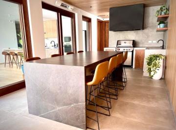 Casa de 5 habitaciones, Quito · Venta Casa 5 Habitaciones Parque Algarrobos