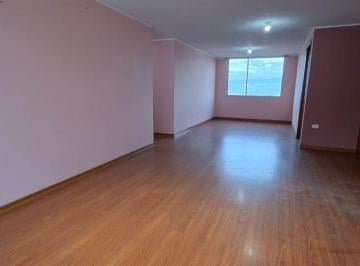 Departamento de 3 habitaciones, Quito · Venta Departamento 3 Habitaciones Cerca Al Portal 4to Piso Sin Ascensor