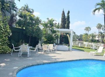 Casa de 3 habitaciones, Guayaquil · Vendo Casa Una Planta con Vista Al Lago Km 2,5 Vía Samborondon 3 Dorm. Estudio Piscina