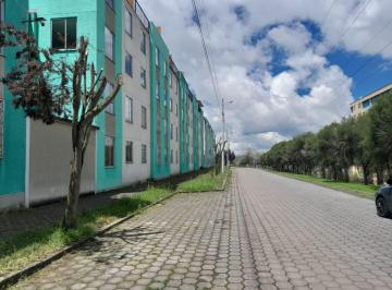 Casa de 3 habitaciones, Quito · Casa de 100 m² con 3 Recámaras en Alquiler en Vía Simón Bolivar