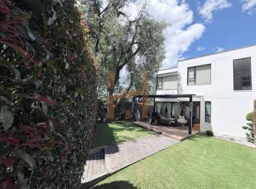 Casa de 2 habitaciones, Quito · Casa de Renta en Urbanización Pachosalas,2 Dorms con Baño, Amplio Jardín, Preciosa Vista, 2 Parqueos