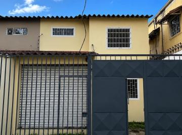 Casa de 4 habitaciones, Guayaquil · Casa en Venta en Villa España con un Local Comercial, 3 Dorm., 2 Baños, 90 m²