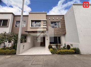 Casa de 3 habitaciones, Cuenca · Vendo Casa Dentro de Condominio en Cuenca – Sector Ricaurte (Cv4062)