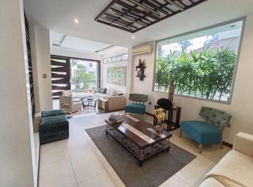 Casa de 4 habitaciones, Guayaquil · Casa en Venta Laguna Dorada Samborondon. F. Brito