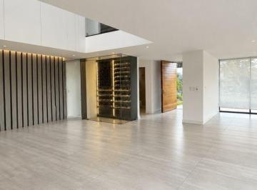 Casa de 4 habitaciones, Quito · Casa Exclusiva en Renta