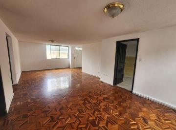 Departamento de 3 habitaciones, Quito · Venta Departamento Ponceano 2 Dorm. y Estudio 1 Parqueadero 130 m Totales