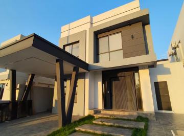 Casa · 254m² · 4 Habitaciones · 1 Estacionamiento · Casa en Venta, Urbanizacion El Condado Vicolinci, Irir