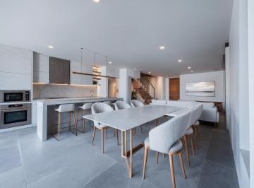 Casa · 170m² · 3 Habitaciones · 2 Estacionamientos · Asas en Venta en Tumbaco – Urbanización Exclusiva de Baja Densidad – Desde Usd 198.900