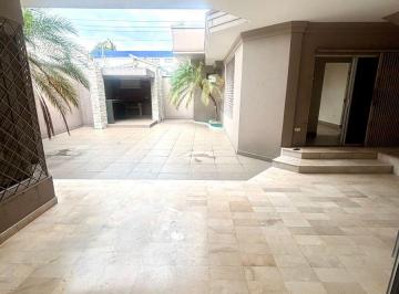 Casa de 4 habitaciones, Guayaquil · Alquilo Propiedad Urdesa Ercial Ave Otto Arosemena Gómez Excelente Ubicación Full Trafico