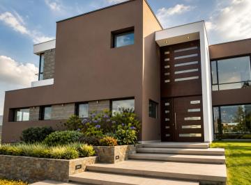 Casa de 4 habitaciones, Quito · Espectacular Casa de Lujo en Venta – Rancho San Francisco
