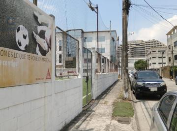 Terreno / Lote · 795m² · Venta de Terreno en Kennedy Norte. S. H.