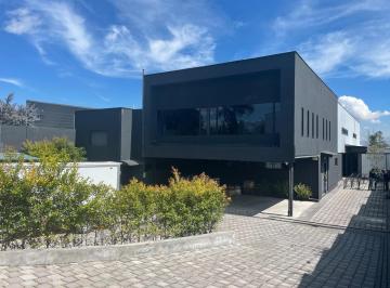 Bodega-Galpón · 357m² · Galpón | Bodega de Arriendo en Pifo