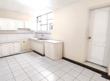 Casa en Venta de 4 habitaciones San Bartolo · San Bartolo - Conjunto Habitacional Metropoli - Torre Sidney / Oportunidad Unica en El Sur de Quito