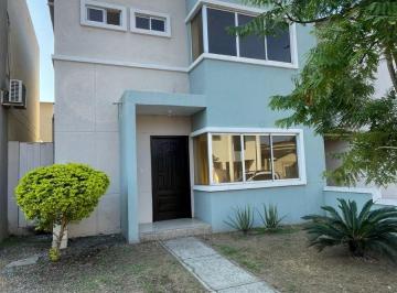 Casa de 3 habitaciones, Daule · Se Vende Casa en Villa Club, Etapa Magna
