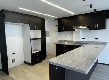 Departamento · 76m² · 2 Habitaciones · 1 Estacionamiento · Venta Departamento 2 Dorm. en Urb. Lomas de Monteserrin