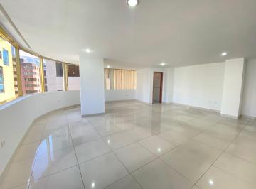 Oficina comercial · 45m² · 1 Habitación · 1 Estacionamiento · República de El Salvador, Oficina en Renta, 45 m²