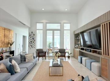 Casa de 3 habitaciones, Guayaquil · Excelente Villa en Aires de Batan Exc Precio