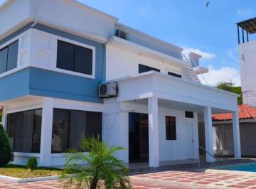 Casa de 5 habitaciones, Portoviejo · Casa con Vista Al Mar