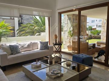 Departamento de 3 habitaciones, Quito · Hermoso Departamento de Venta con Jardín en Cumbaya