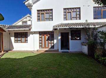 Casa · 245m² · 4 Habitaciones · 2 Estacionamientos · Venta Casa Carcelén Cerca Universidad Sek