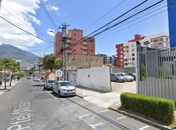 Terreno / Lote · 670m² · 1 Estacionamiento · Venta Terreno 670 m², Sector 12 de Octubre a $750 El m²