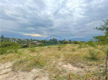 Terreno / Lote · 1m² · Venta Terreno 848 m², Nayón 106,000
