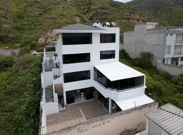 Casa de 5 habitaciones, Quito · Casa en Venta – Urb. San Gregorio | Pusuquí