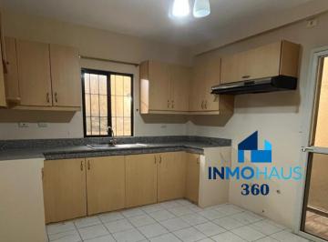 Casa de 4 habitaciones, Guayaquil · Casa en Urb. Veranda con 122.10 m² de Terreno y 151.60 m² de Construcción