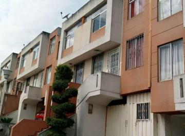 Casa de 3 habitaciones, Quito · Casa en Venta - Sector Puente 2 (118 M²)