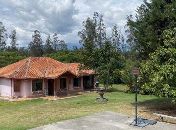 Terreno / Lote · 90m² · 2 Habitaciones · 7 Estacionamientos · Terreno en Puembo Urbanización Casa Campo 90 m²