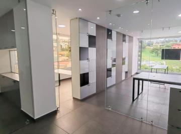 Oficina comercial · 110m² · 2 Estacionamientos · Oficina en Cumbayá