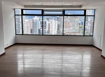 Oficina comercial , Quito · Venta Oficina en La Carolina
