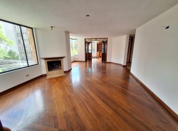 Departamento · 290m² · 4 Habitaciones · 2 Estacionamientos · Departamento en González Suárez