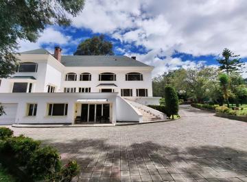 Casa de 8 habitaciones, Quito · Vendo Oportunidad, Mansión Lujo Tipo Europeo, 1.800 m² Construcción 5.180 m² Terreno Sector Condado