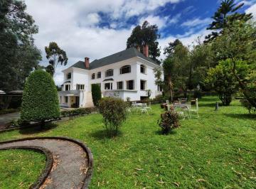 Casa de 8 habitaciones, Quito · Vendo Oportunidad, Mansión Lujo Tipo Europeo, 1.800 m² Construcción 5.180 m² Terreno Sector Condado