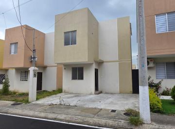 Casa · 58m² · 2 Habitaciones · Alquilo Casa, Villa Geranio 1, Ingresando por Chongon, Genf
