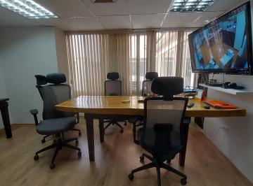 Oficina comercial · 169m² · Se Vende Oficina Amplia en El Centro Bancario de Guayaquil