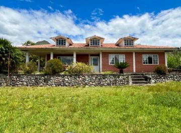 Casa de 4 habitaciones, Santa Isabel · Hermosa Propiedad de Venta en Yunguilla