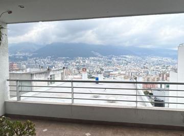 Departamento en Venta de 2 habitaciones Centro de Quito · Amplio y Comodo Departamento en Excelente Urbanizacion