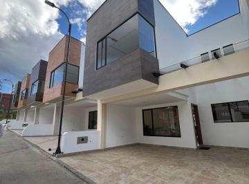 Casa de 3 habitaciones, Cuenca · Casas en Ventasector Misicatacon Amplios Jardinesgaraje 2 Vehículosdentro de Seguro Condominio