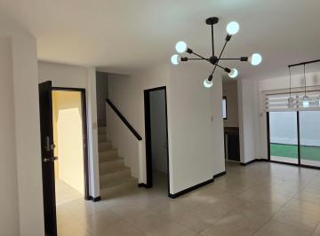 Casa de 3 habitaciones, Daule · Alquilo Casa en La Rioja Bolonia 3 Dorm. A/a, Patio, Seguridad 24/7 Us$500 + Alícuota