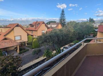 Departamento de 1 habitación, Quito · En Cumbayá, Cerca de Usfq, Arriendo Suit Amoblada