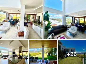Casa de 5 habitaciones, Quito · Cumbayá – Urbanización Parque Algarrobos | Vendo Exclusiva Casa de 350 m² con 5 Habitaciones