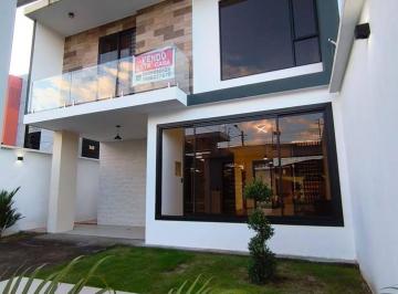 Casa de 3 habitaciones, Lago Agrio · Hermosa Casa a Estrenar