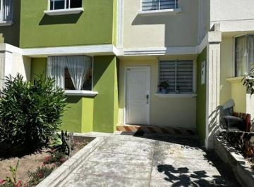 Casa de 3 habitaciones, Quito · Casa en Venta en Calderon Bonanza