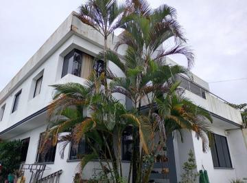 Casa de 5 habitaciones, Tena · Casa de Venta - Tena, Zona Residencial - Acabados Modernos