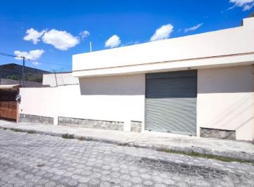 Casa de 3 habitaciones, Quito · Venta Casa + Local Comercial Independiente - Norte de Quito