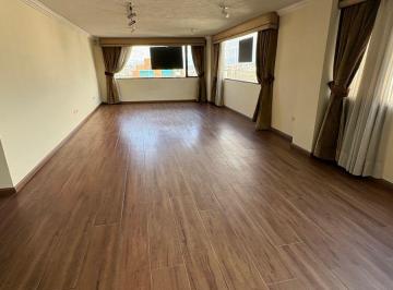 Departamento de 3 habitaciones, Quito · Departamento en Venta Sector El Pinar